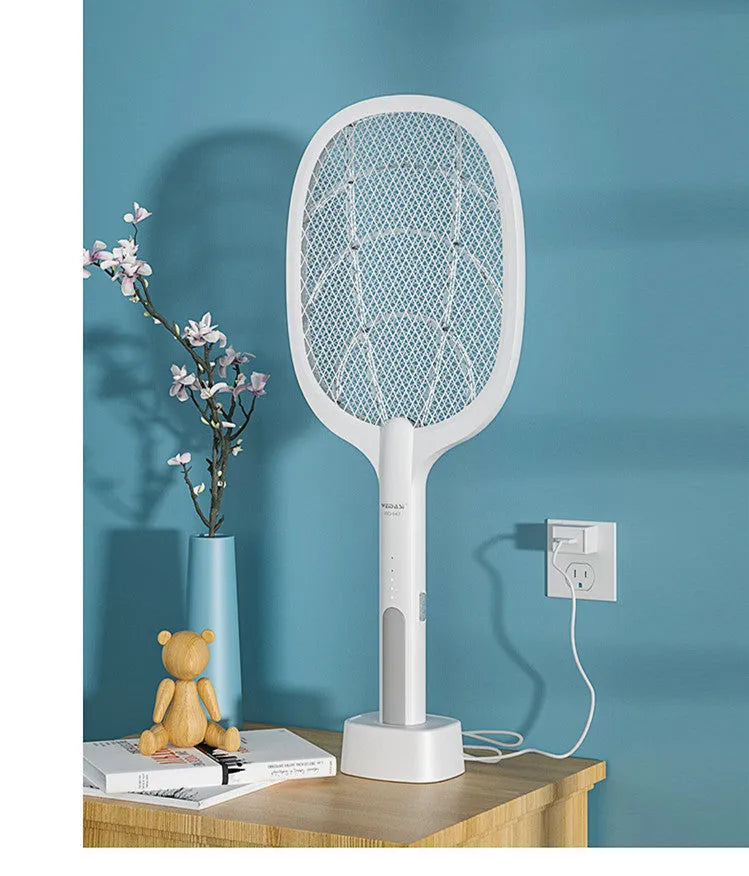 Rechargeable lithium battery mosquito swatter with USB cable and 3000V aluminium grid.