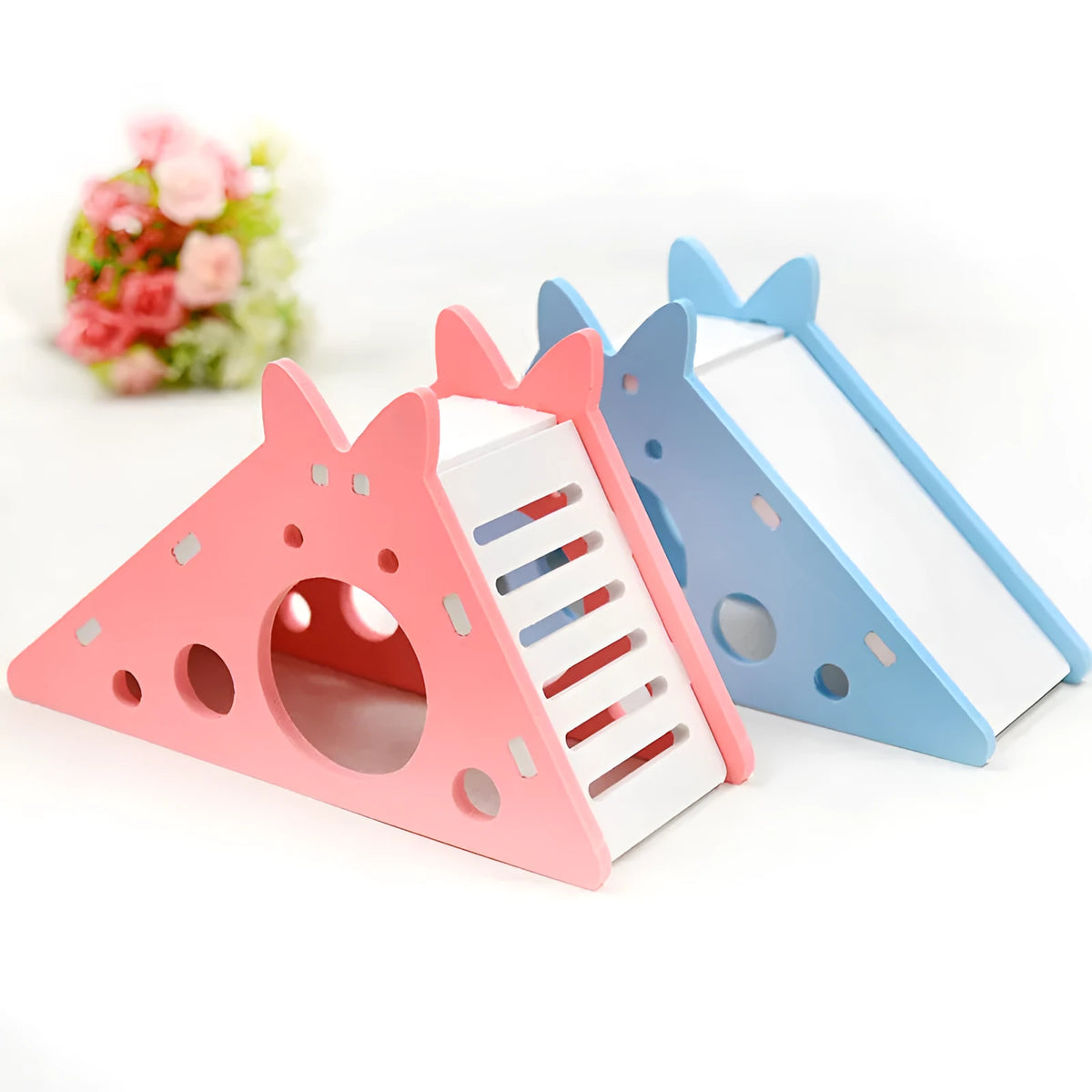 Hamster slide hut in wood plastic board, 18 x 7 x 9.5 cm, blue or pink, single hiding place