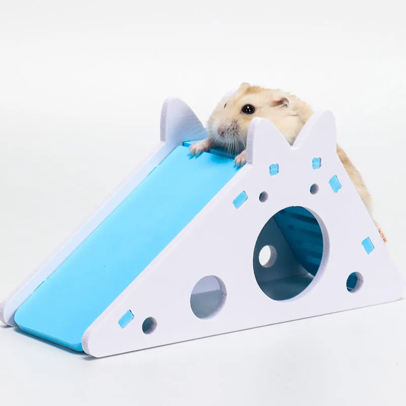 Hamster slide hut in wood plastic board, 18 x 7 x 9.5 cm, blue or pink, single hiding place