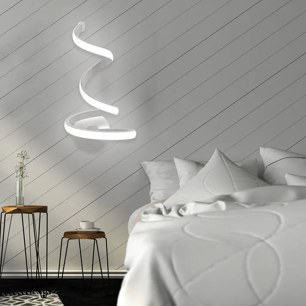 Modern aluminium wall lamp in Outer Snake style with white and warm light settings