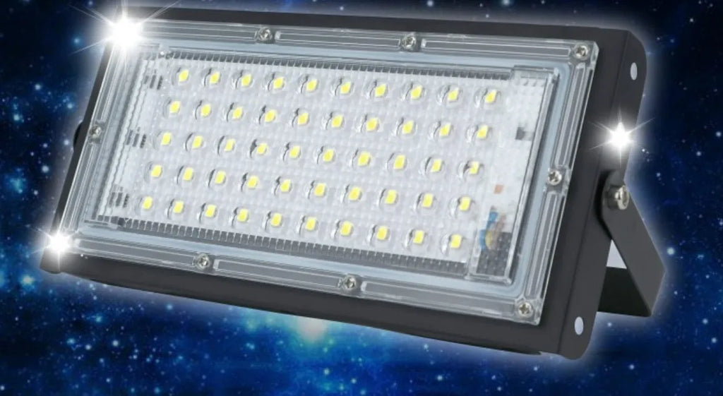 LED light with 96 lamp beads, 8000LM output, 360-degree angle, aluminium shell, IP65 rating, 125mm x 240mm