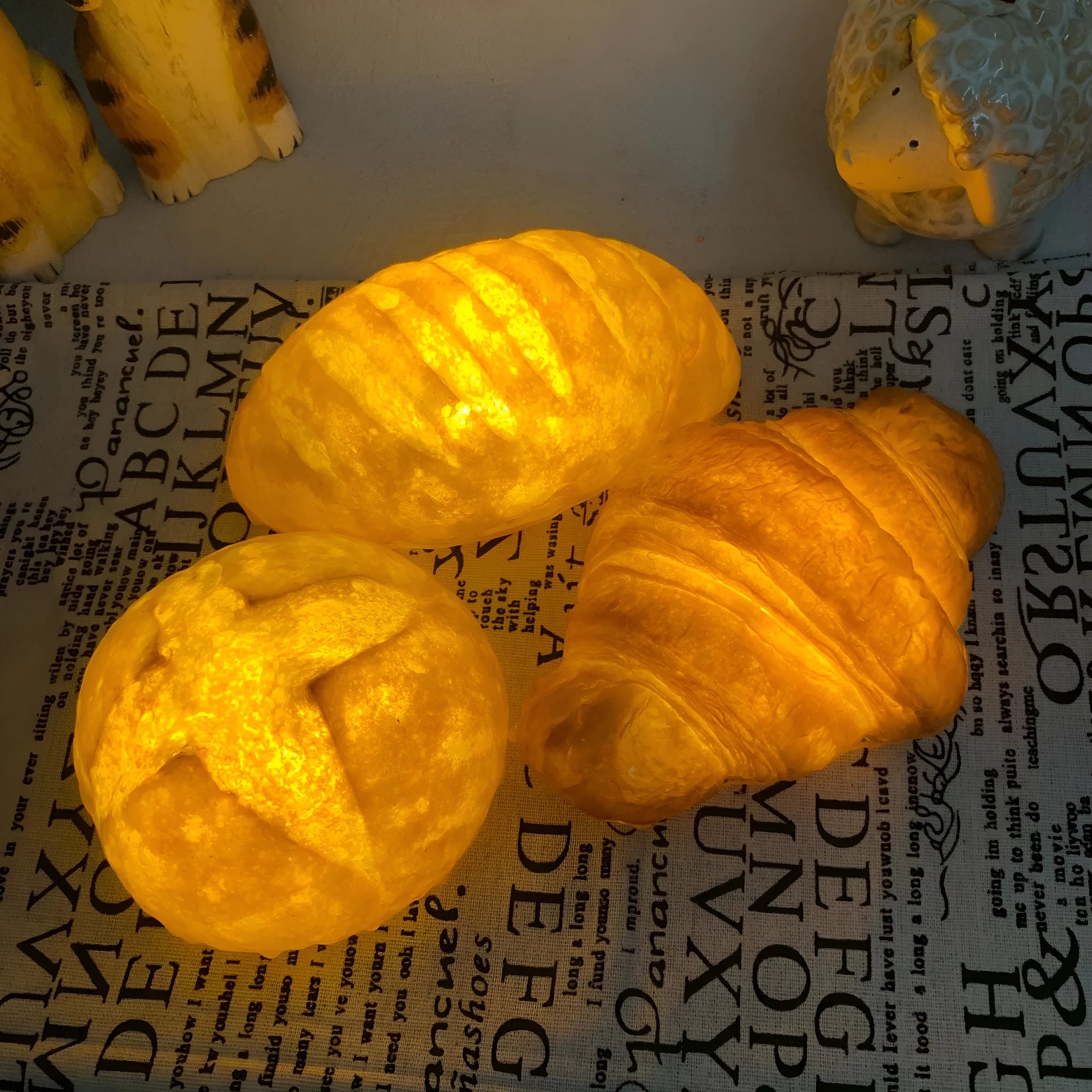 Croissant-shaped LED night light with bread simulation design and battery power