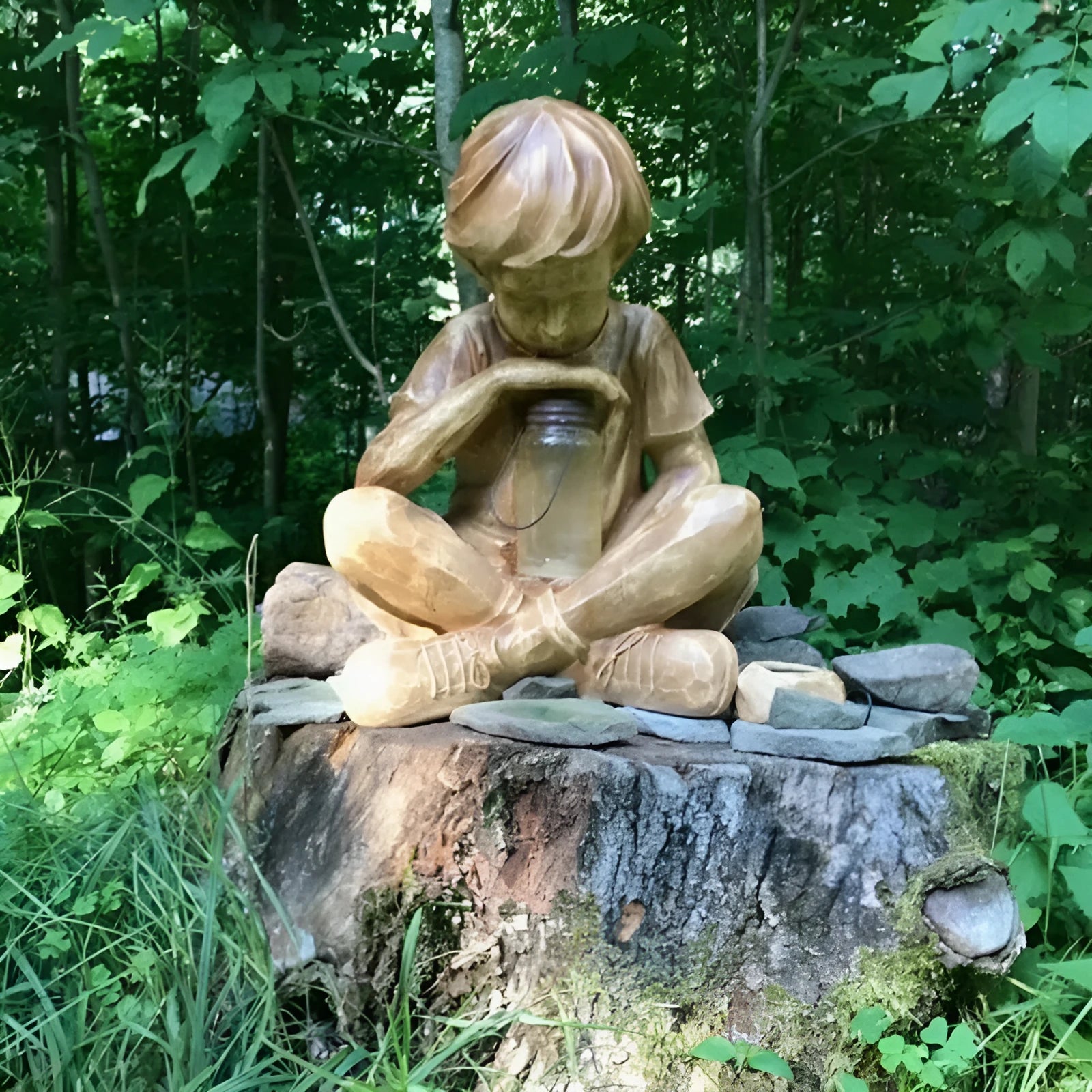 Brown natural resin tabletop statue of little boy figure for garden decoration