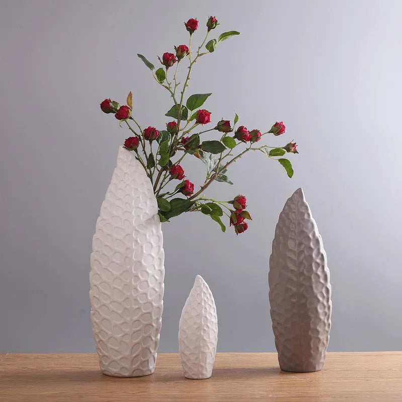 White porcelain Nordic style ceramic flower vase with matte finish, available in M and S sizes