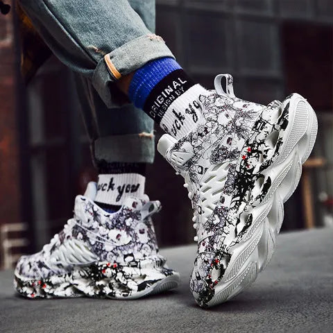 Camouflage men's sports and leisure blade shoes with rubber sole, mesh lining, and front tie