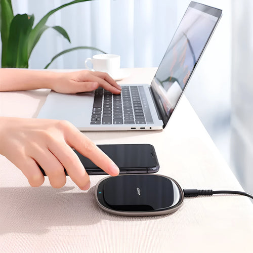 Black 15W wireless charger with zinc alloy and glass, Type-C input and FOD protection
