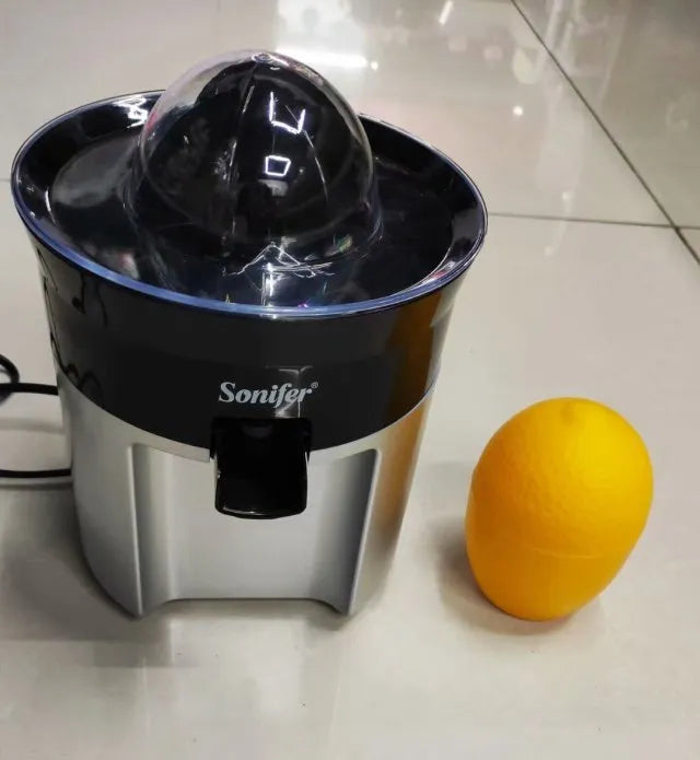Red electric lemon juicer with 401-600mL capacity, plastic body, round feed port, and EU plug