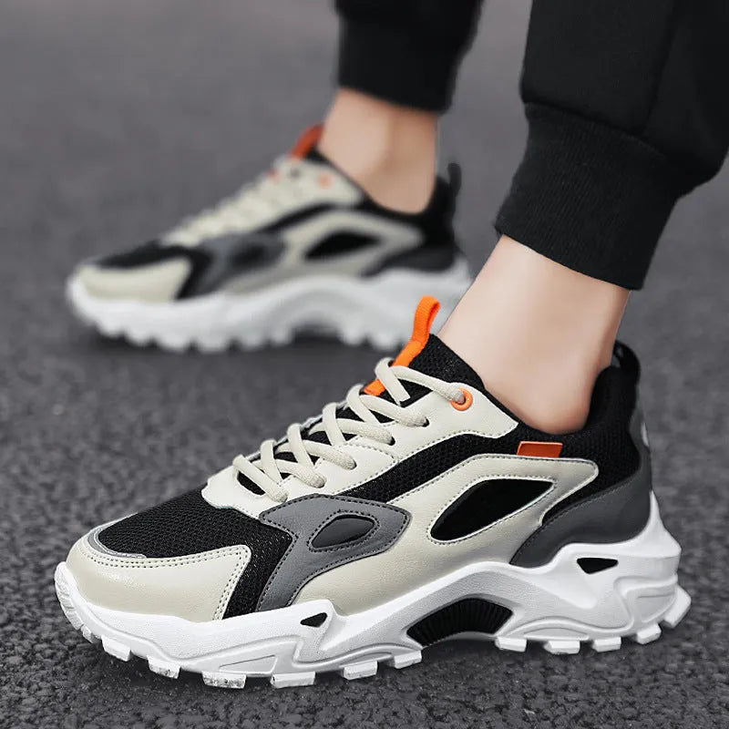Men's breathable casual sneakers in black white colour-blocked pattern with lace-up front