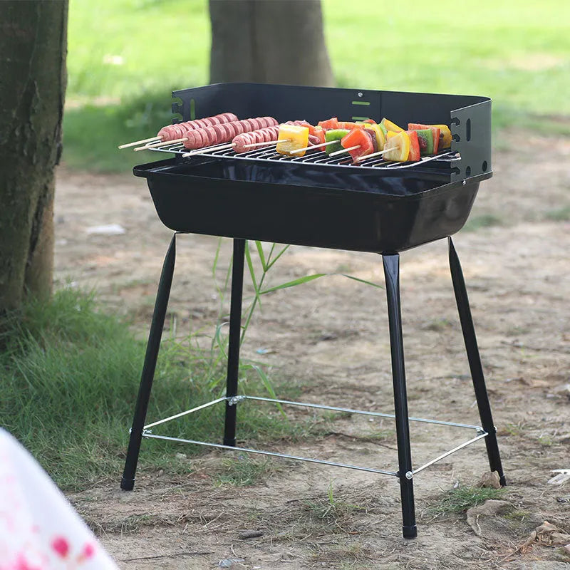 Portable metal barbecue oven with black grill rack, 29x12x44cm, for camping and outdoor use, serving 3-5 people.