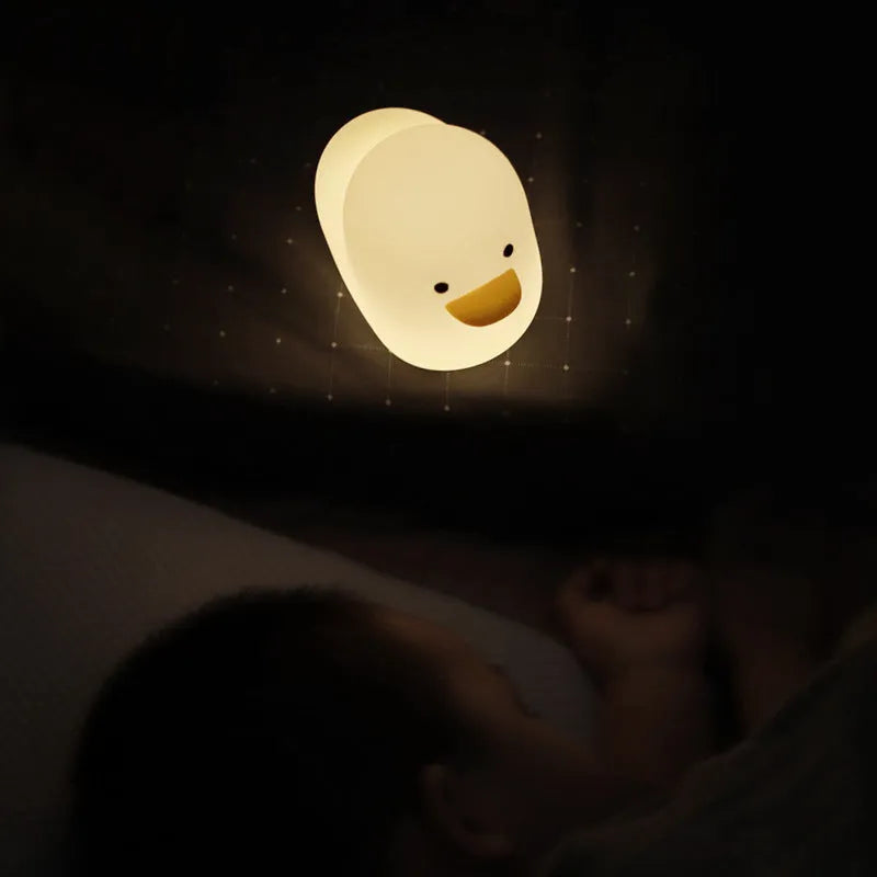 Dull duck LED night light in ABS and silica gel, 124.5mm x 76.5mm x 110mm, USB charging bedside lamp for kids' room