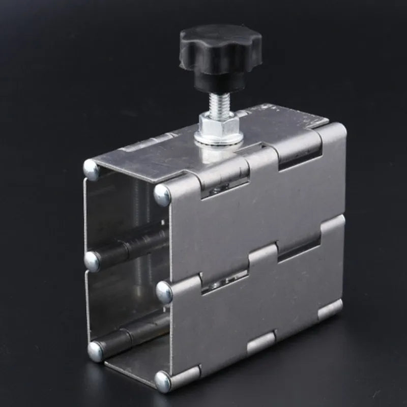 All-metal hinge type tile top height device for paving tile leveling