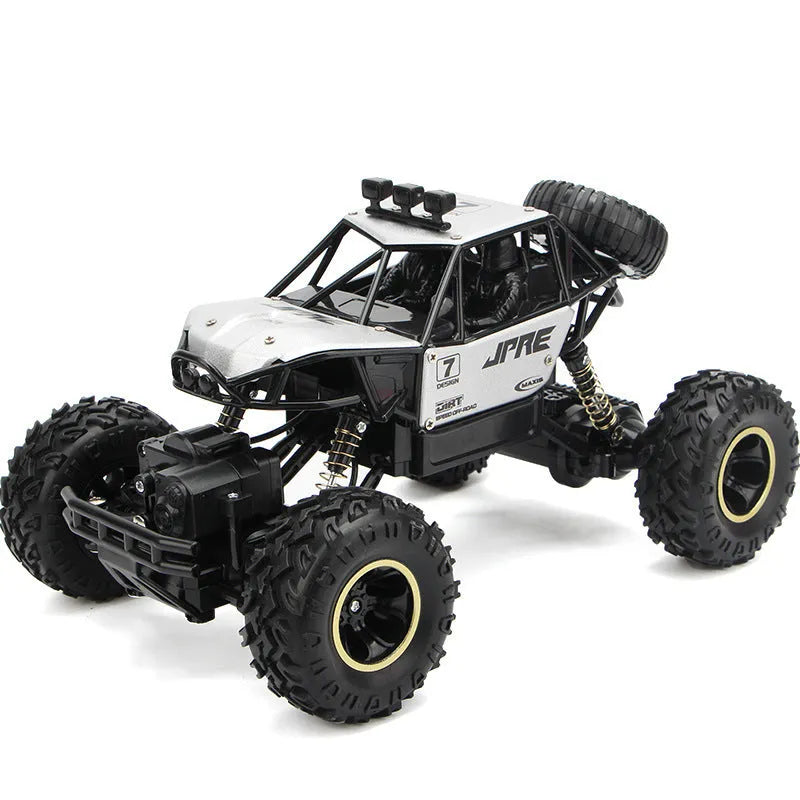 Large 4WD off-road remote control car in silver, 38 cm size, with ABS plastic body and antenna