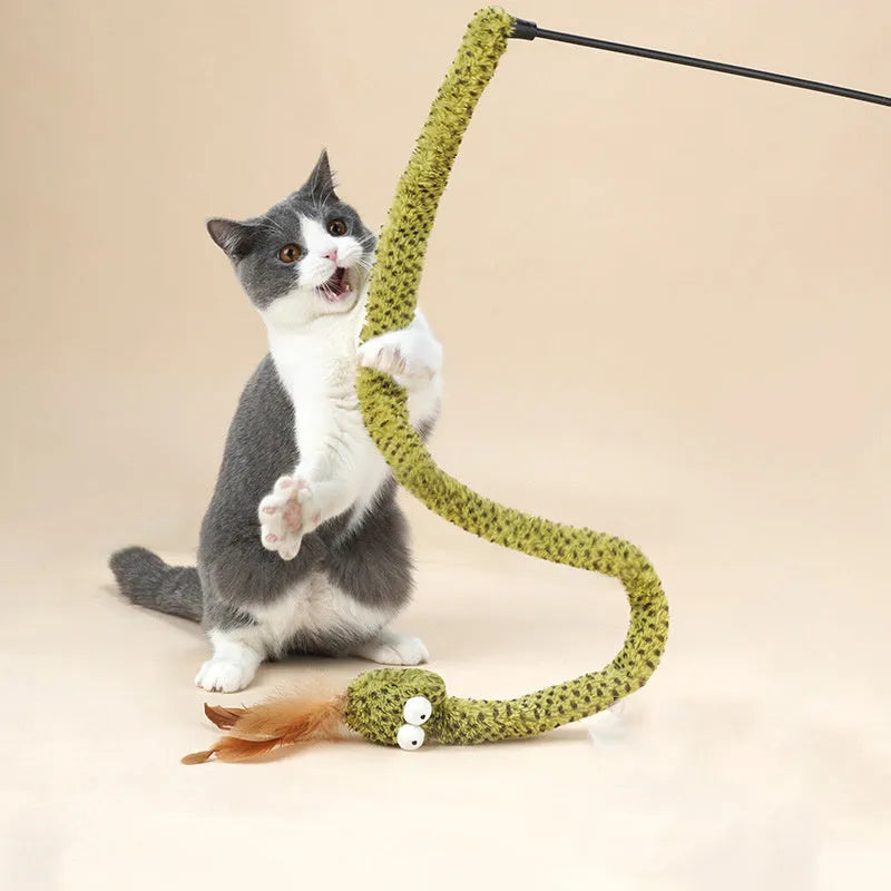 Green feather cat teasing stick toy with long 140 cm pole for interactive play.