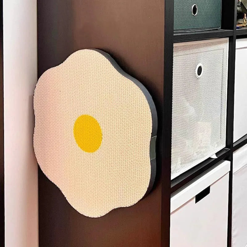 Wall mounted cat scratching board with corrugated surface in choice of colours