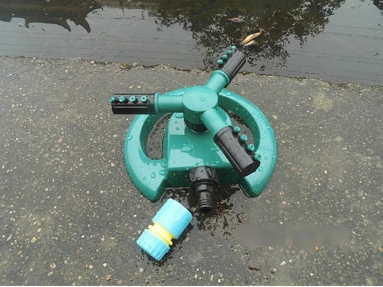 360 rotating sprinkler with three-fork base, 210mm x 190mm x 95mm, for lawn and flower bed watering