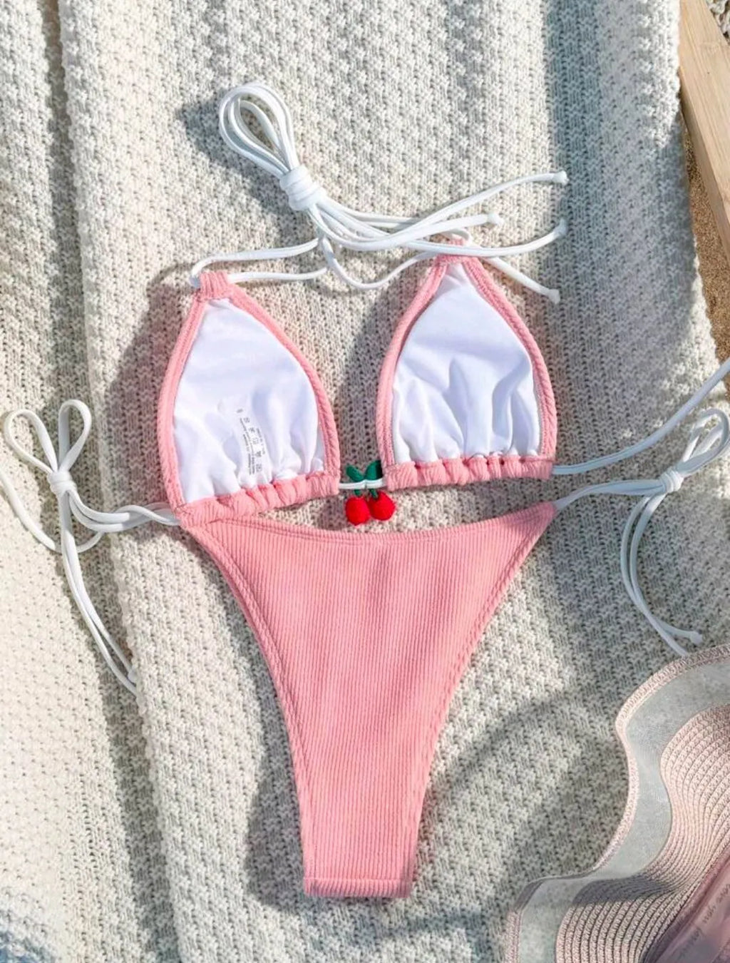 Sexy backless bikini swimsuit in solid colours with quick-drying fabric for beach holidays