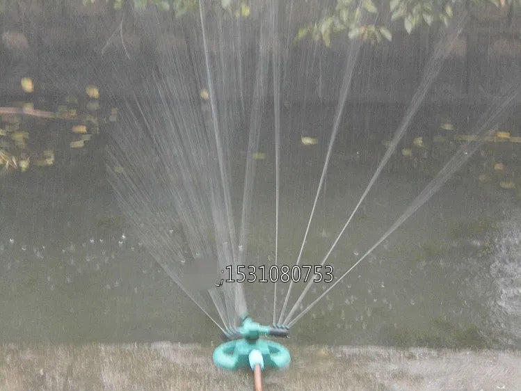 360 rotating sprinkler with three-fork base, 210mm x 190mm x 95mm, for lawn and flower bed watering