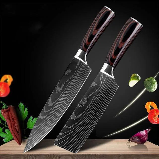 Carpenter's Special kitchen knife with laser Damascus pattern blade and coloured wood handle