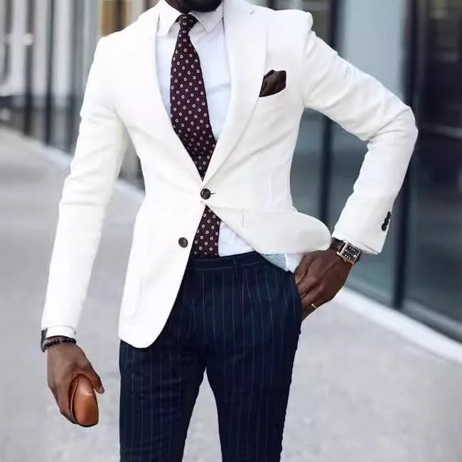 Business casual slim fit double button suit jacket with bag cover seam pocket in polyester blend, white button variant
