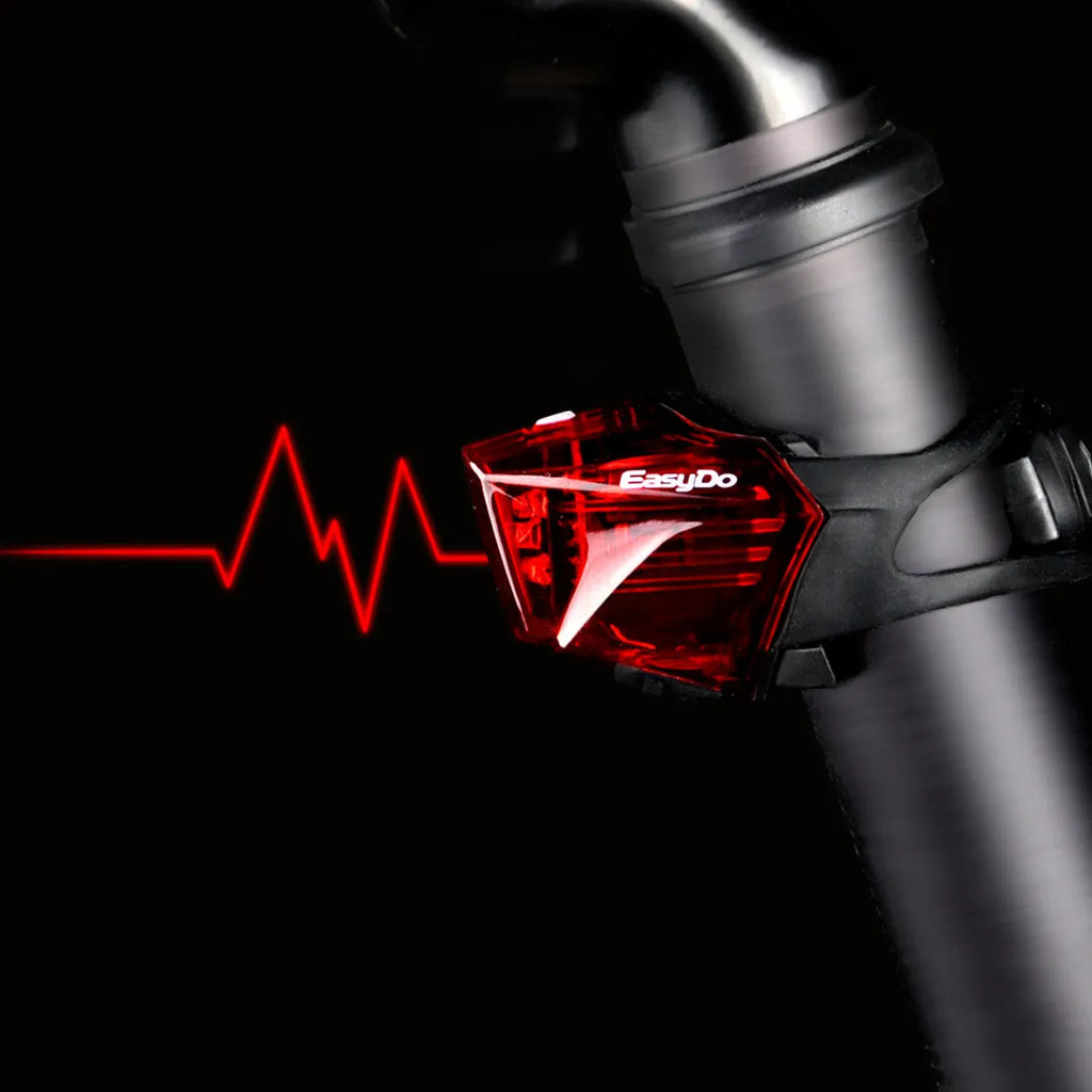 Bicycle tail light with 3 LED lamp beads, IPX-4 waterproof, 62x43x38mm, black housing mounted on bike seatpost