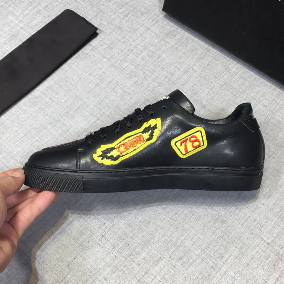 New summer fashion casual shoes for men in black with rubber sole, side view