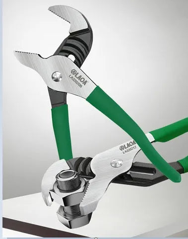 Adjustable water pipe wrench with CR-V steel jaws and multi-gear mechanism in four sizes