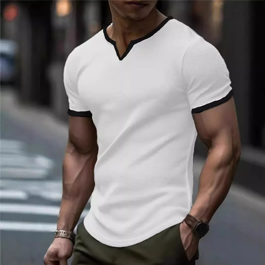 Men's colour-block V-neck outdoor sports t-shirt in waffle-textured polyester fabric.