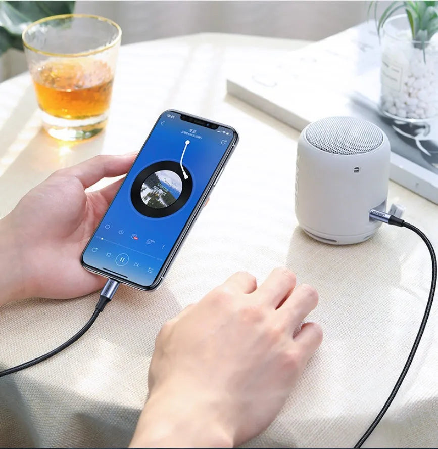 Black Apple Lightning to 3.5mm audio cable adapter with braided cable for car use
