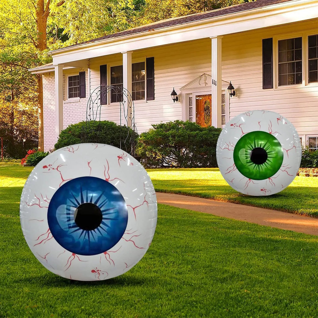 Red Halloween eyeball balloon with bloodshot design, inflated to 40 cm diameter.