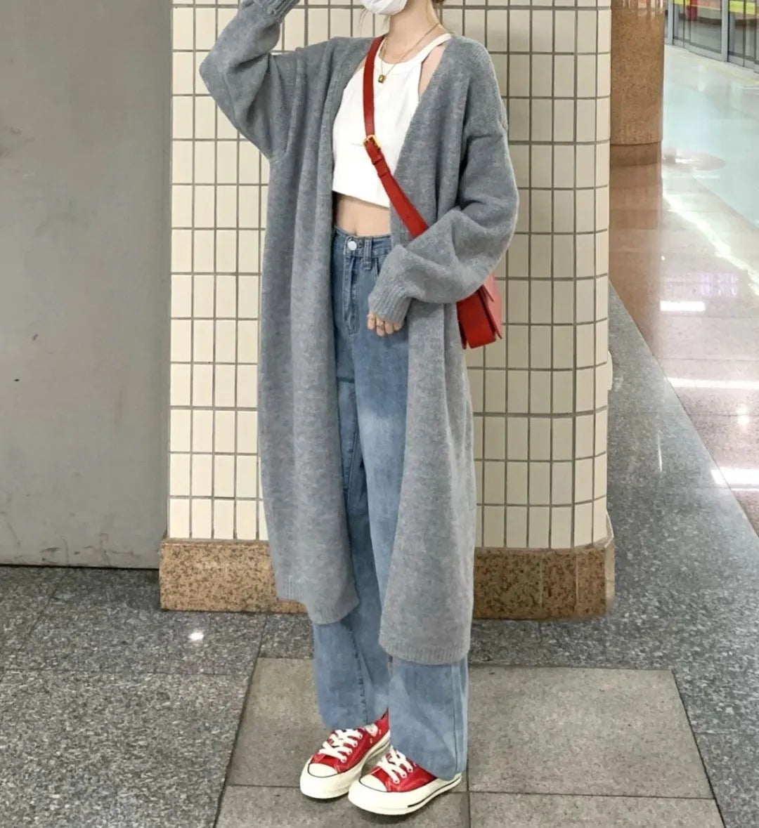 Women's loose dark grey thick knitted chenille cardigan with long sleeves