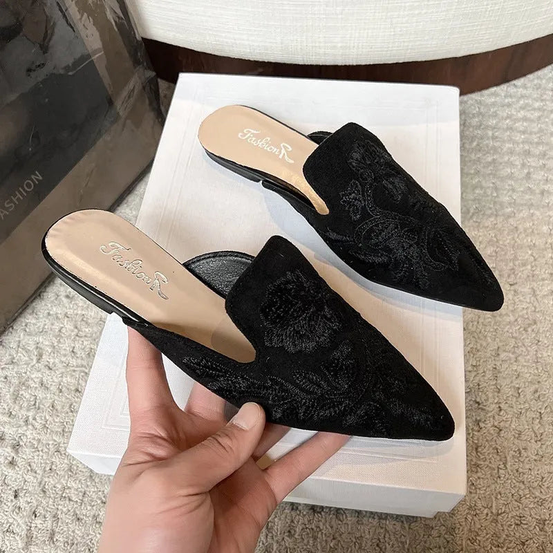 Baotou embroidered slippers for women summer casual round toe PU rubber flat sandals black and blue