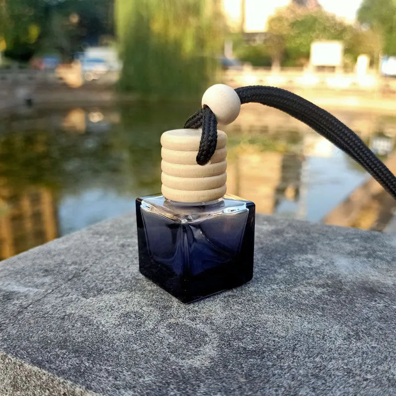 Glass car perfume bottle pendant 8ml hollow design with transparent finish hanging from rearview mirror