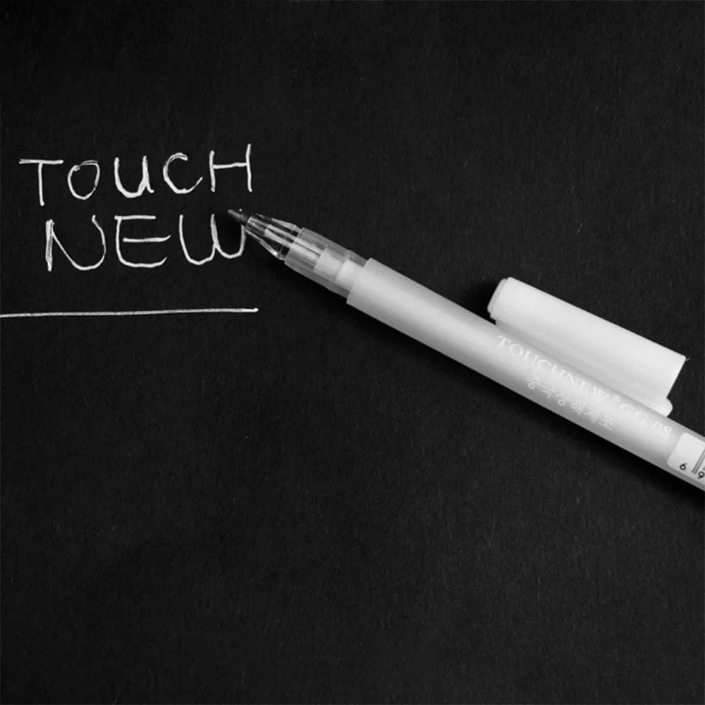 Touchnew highlight pen with 0.8mm tip in golden, silver, or white colours for hand-painted card work