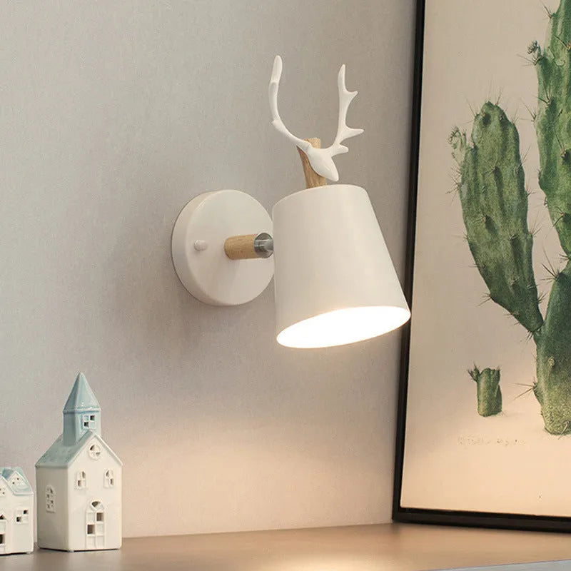 Antler wall lamp 24x29cm in iron and wood, modern E27 220V bedside light in Black or White