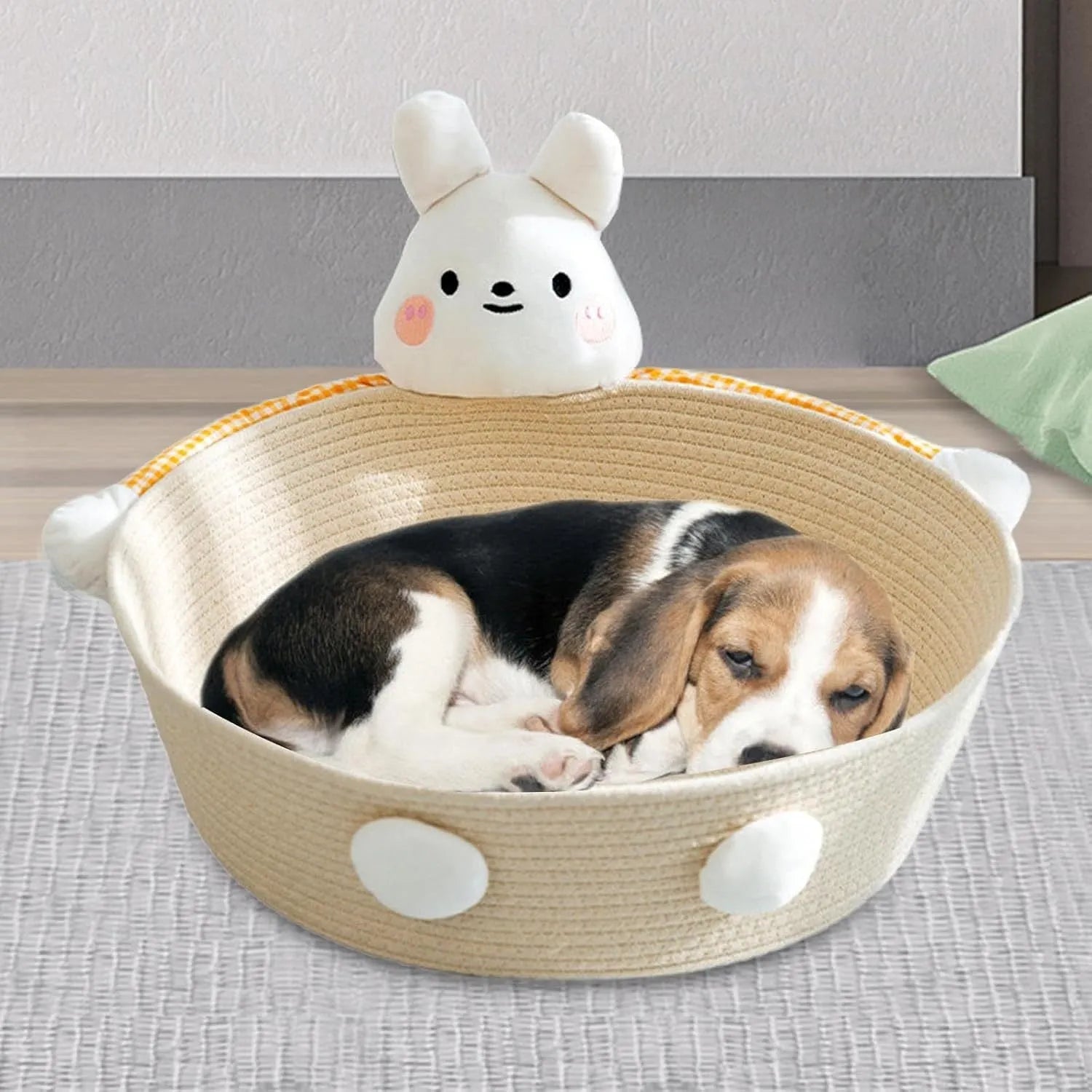 Woven cotton rope pet bed with scratching surface in bear design