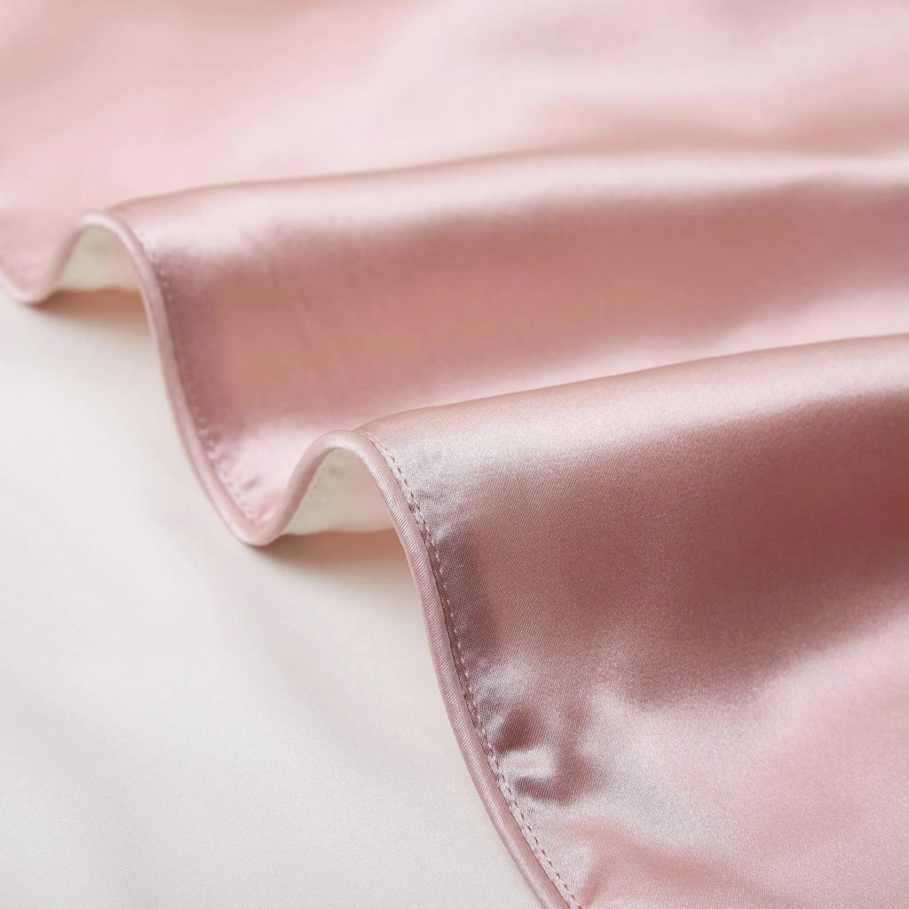 Single silk pillowcase in palace luxury style with reactive printed pattern, 48cm x 74cm size