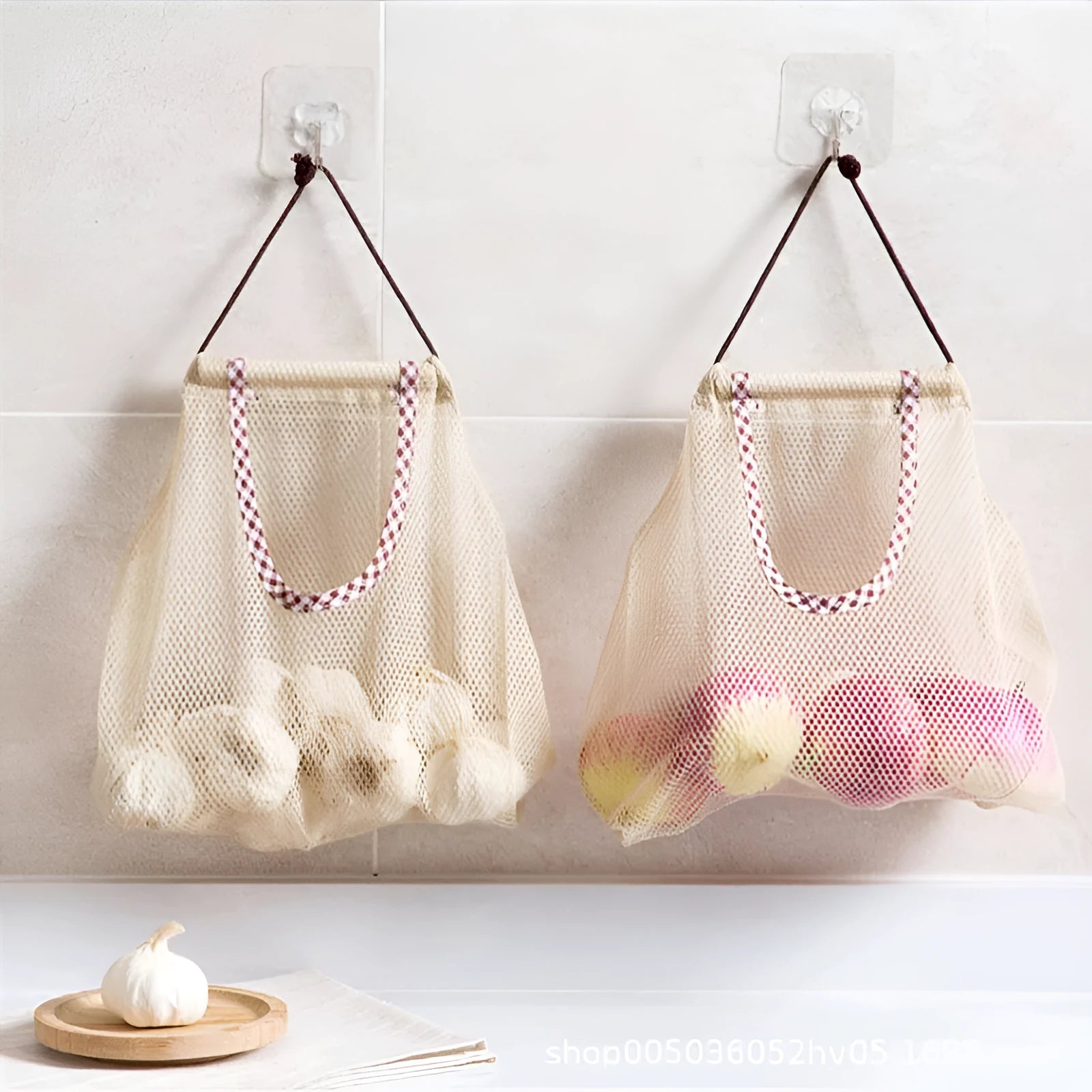 Beige plaid polyester mesh kitchen storage bag 26x29cm on wall hook