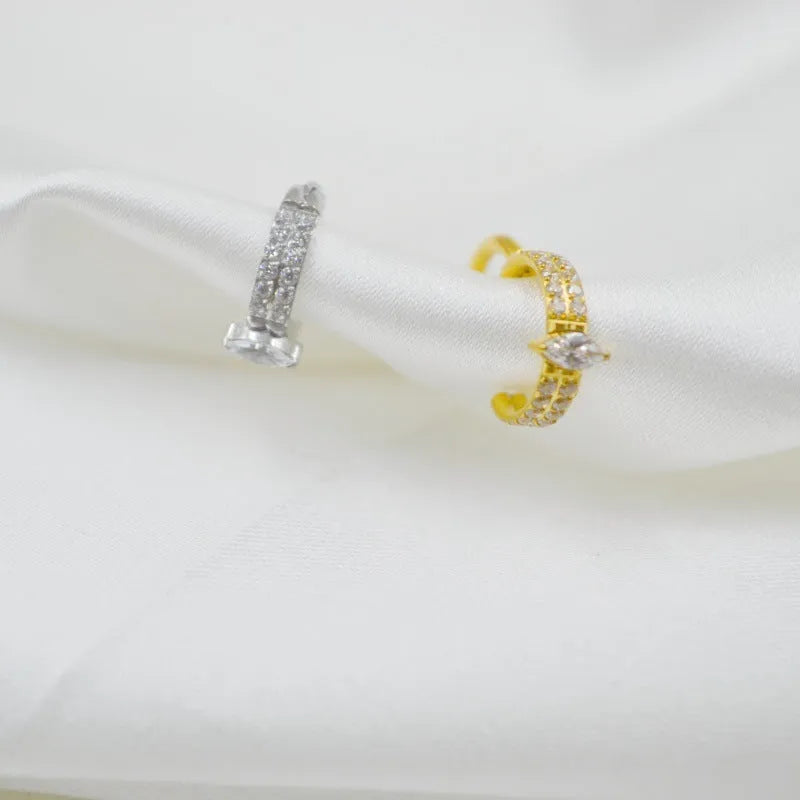 Heart-shaped titanium steel diamond earrings in gold or silver measuring 1.2x8mm