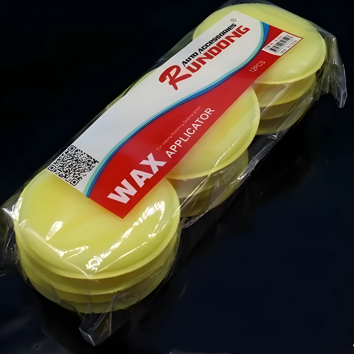 Reusable car wax applicator sponge in Photo Color for hand waxing and car washing