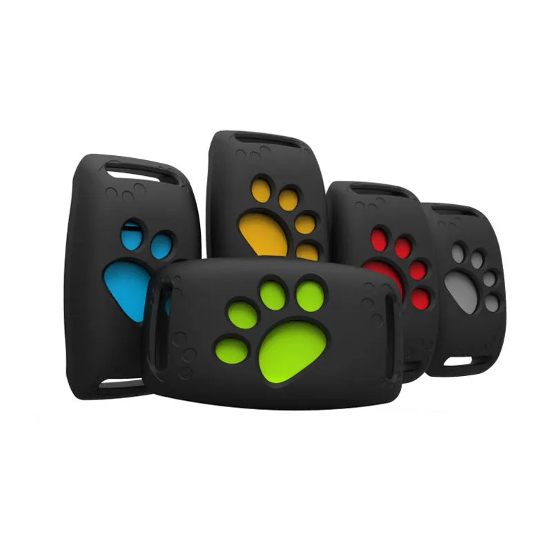 GPS Pet Tracker Z8-A with ABS+PVC casing, waterproof, USB charge, and map function on a collar