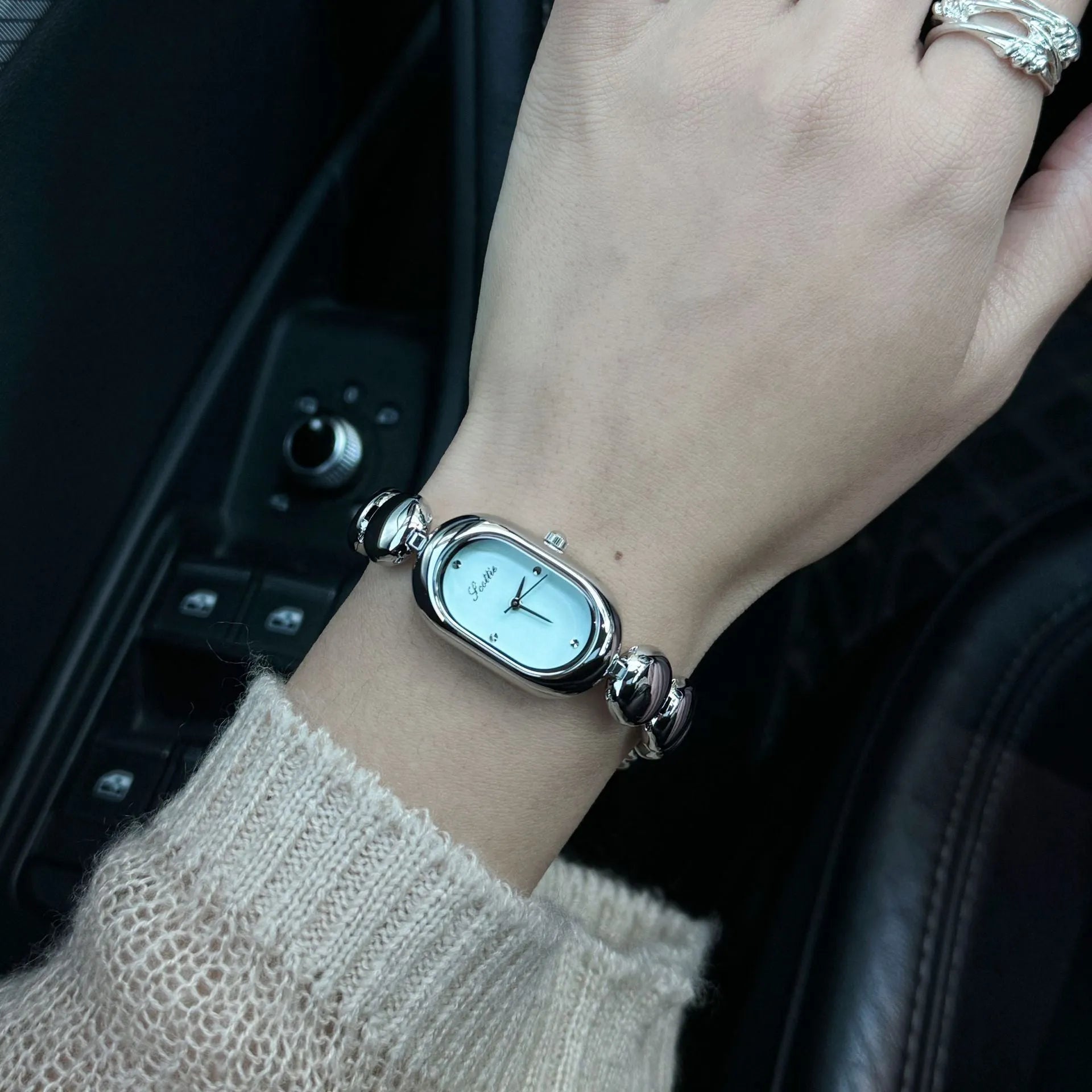 Women's oval fashion watch with slim profile in gold and colour variations
