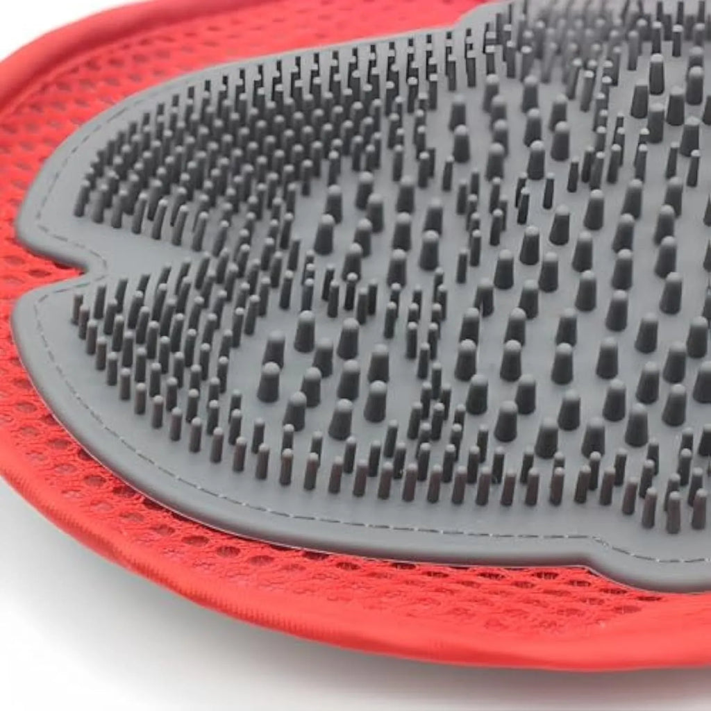 Red pet bathing grooming glove with integrated brush measuring 26cm by 16cm