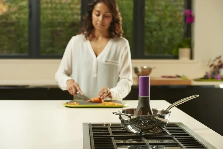 Uutensil Stirr automatic cooking mixer device for stirring sauces and soups