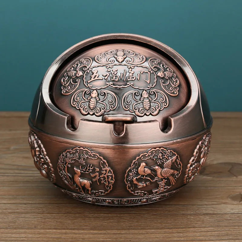 Creative bronze and red copper alloy ashtray with smoke extinguishing slot in various decorative styles.