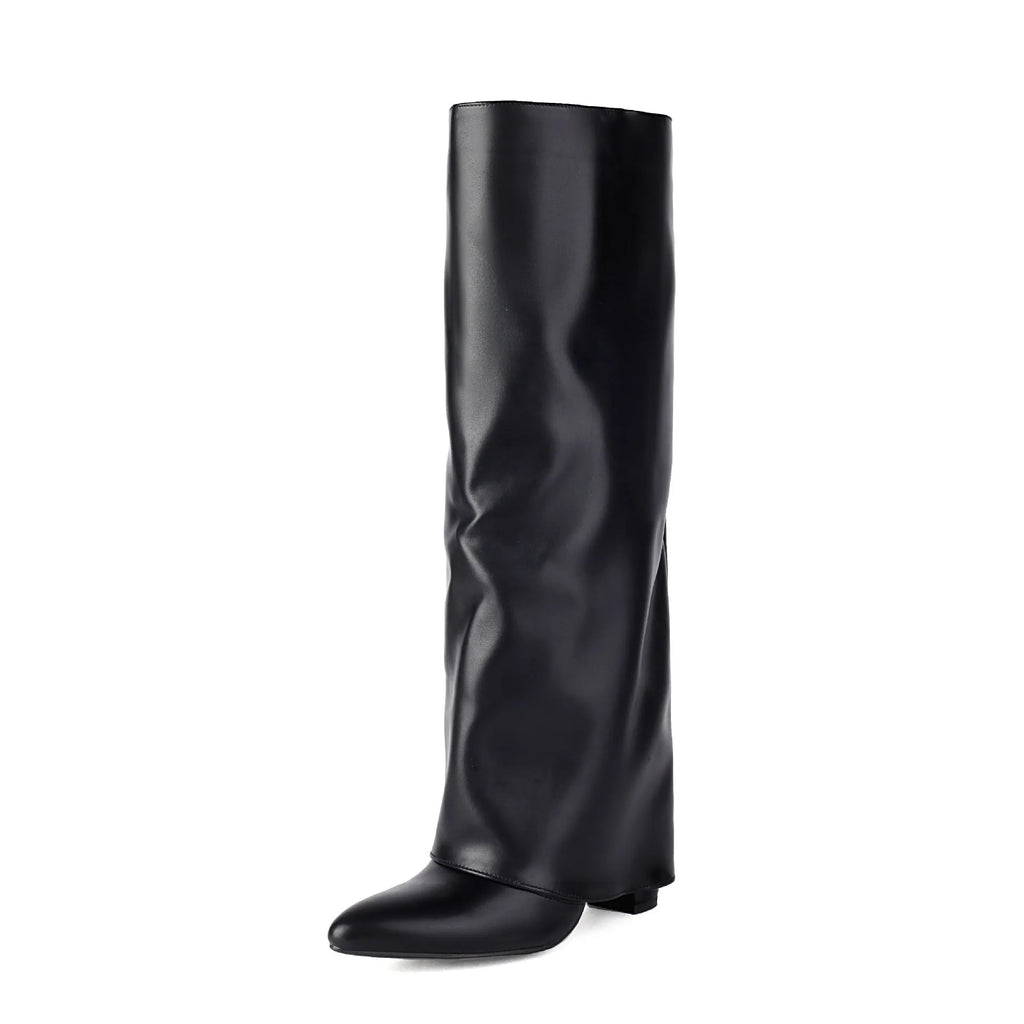 Women's plus size thick high heel boots in black with sewing line detailing and high cylinder design
