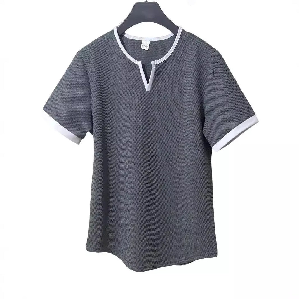 Men's colour-block V-neck outdoor sports t-shirt in waffle-textured polyester fabric.