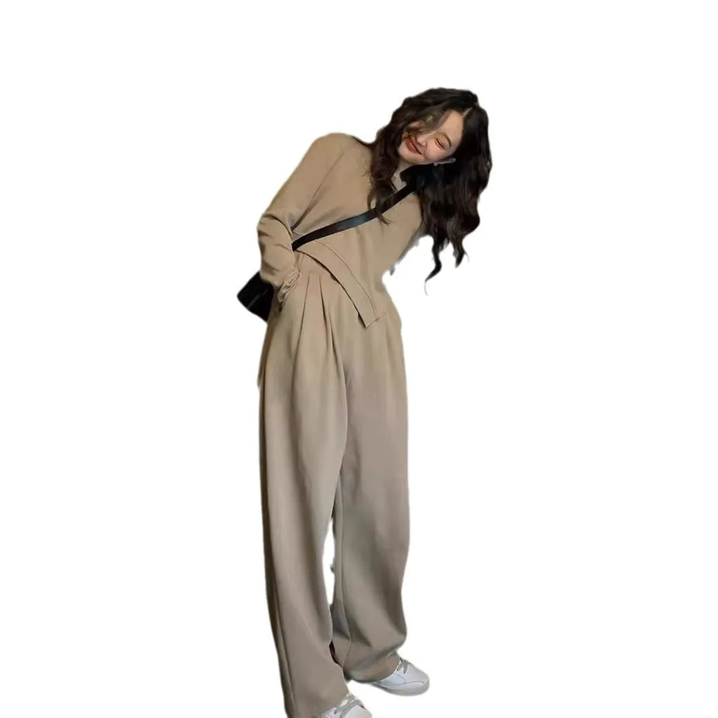 Women's loose-fitting khaki sports suit, featuring a long-sleeve top and full-length trousers in a Japanese Korean casual style.