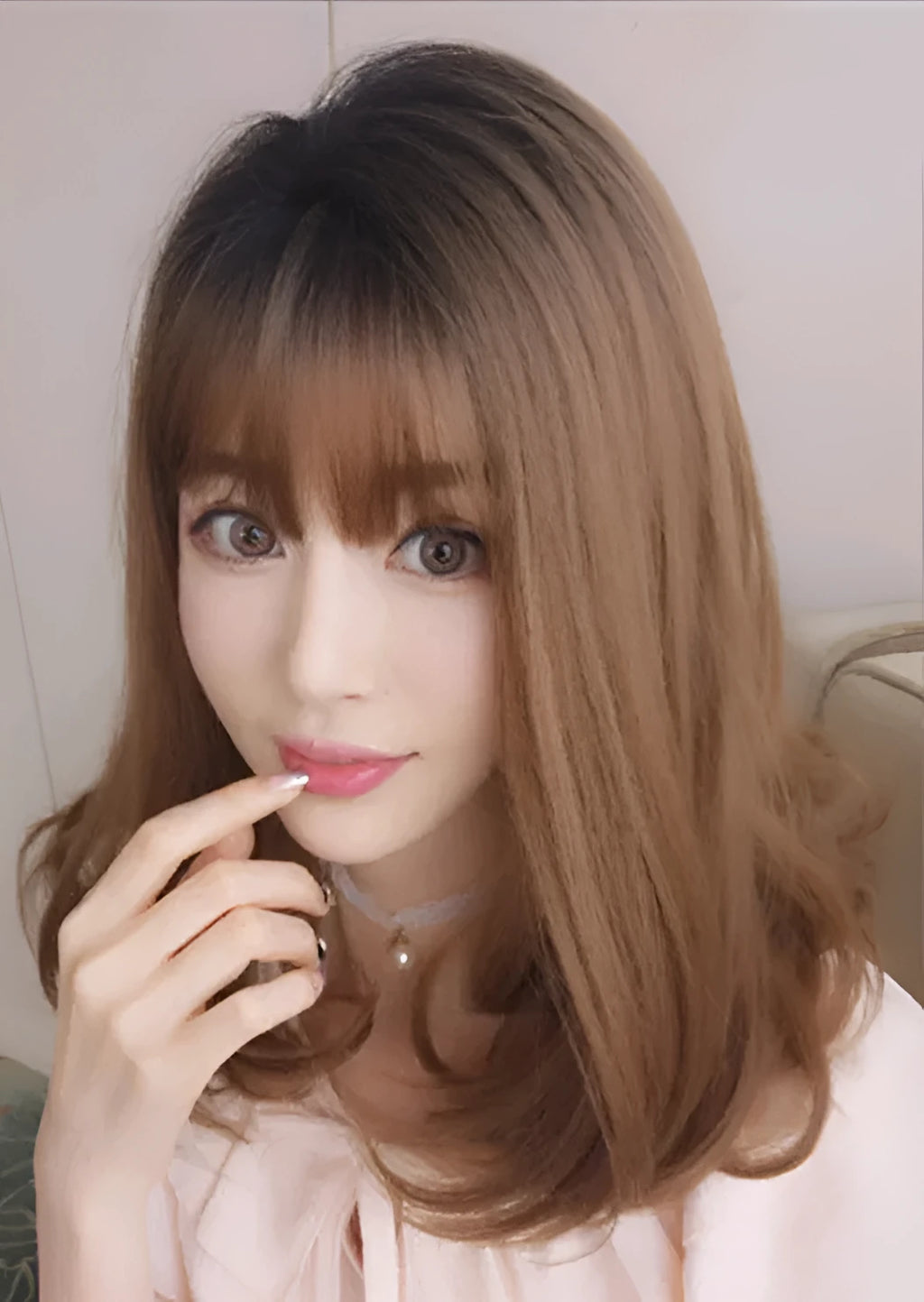50cm long straight wig with Qi Liu Hai air bangs in high temperature fibre, light and thin women's hairpiece
