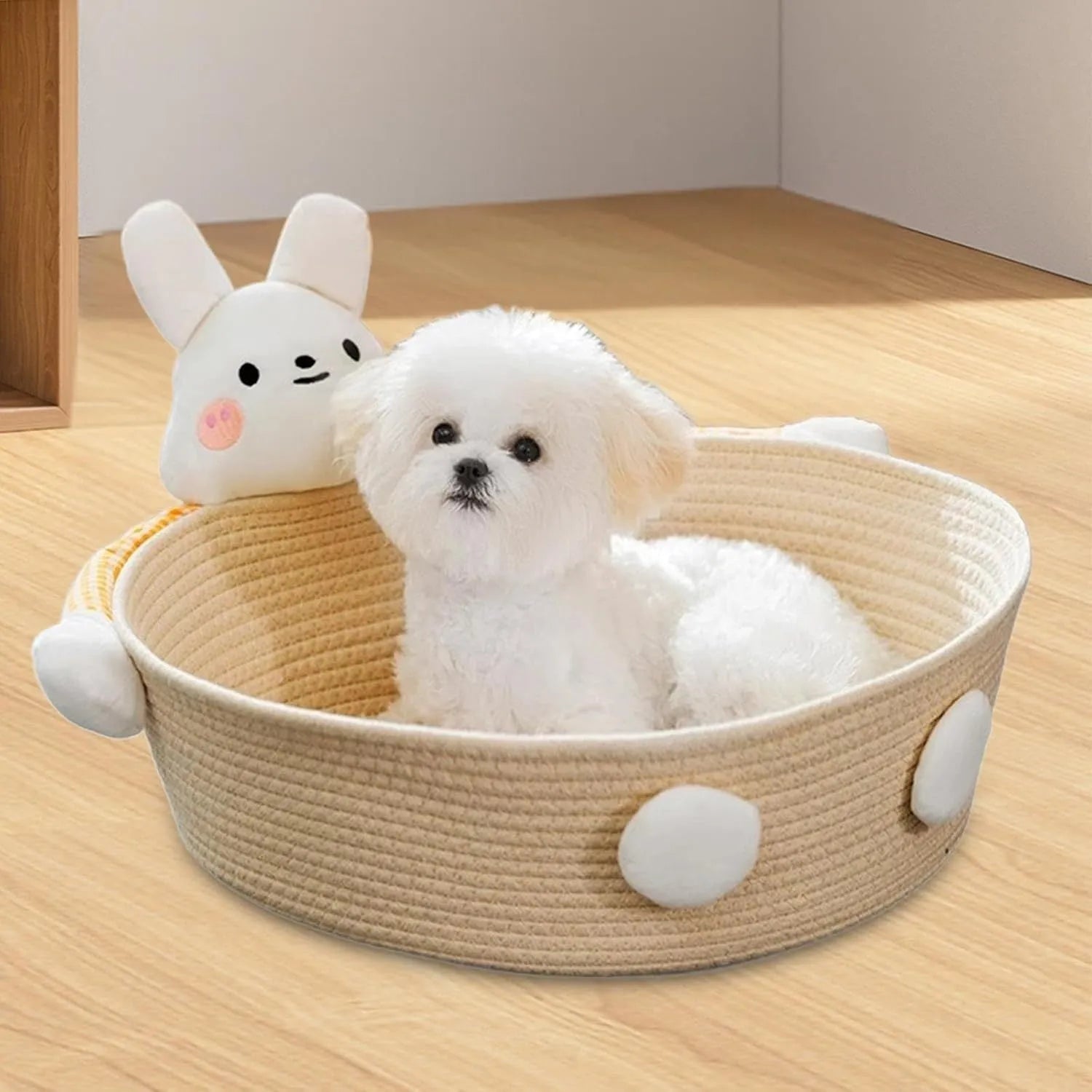 Woven cotton rope pet bed with scratching surface in bear design