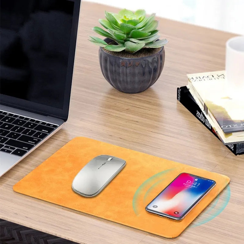 Brown leather PU mouse pad wireless charger with Micro USB and 0–8mm charging distance